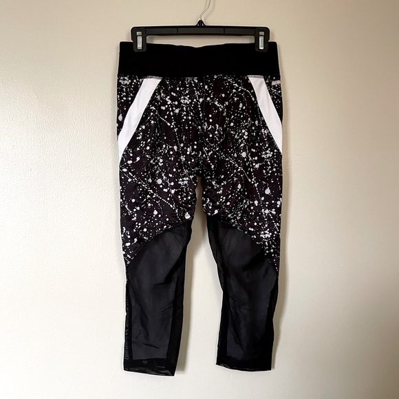 Danskin | Galaxy Mesh Capri Leggings | Size Small - Picture 6 of 8